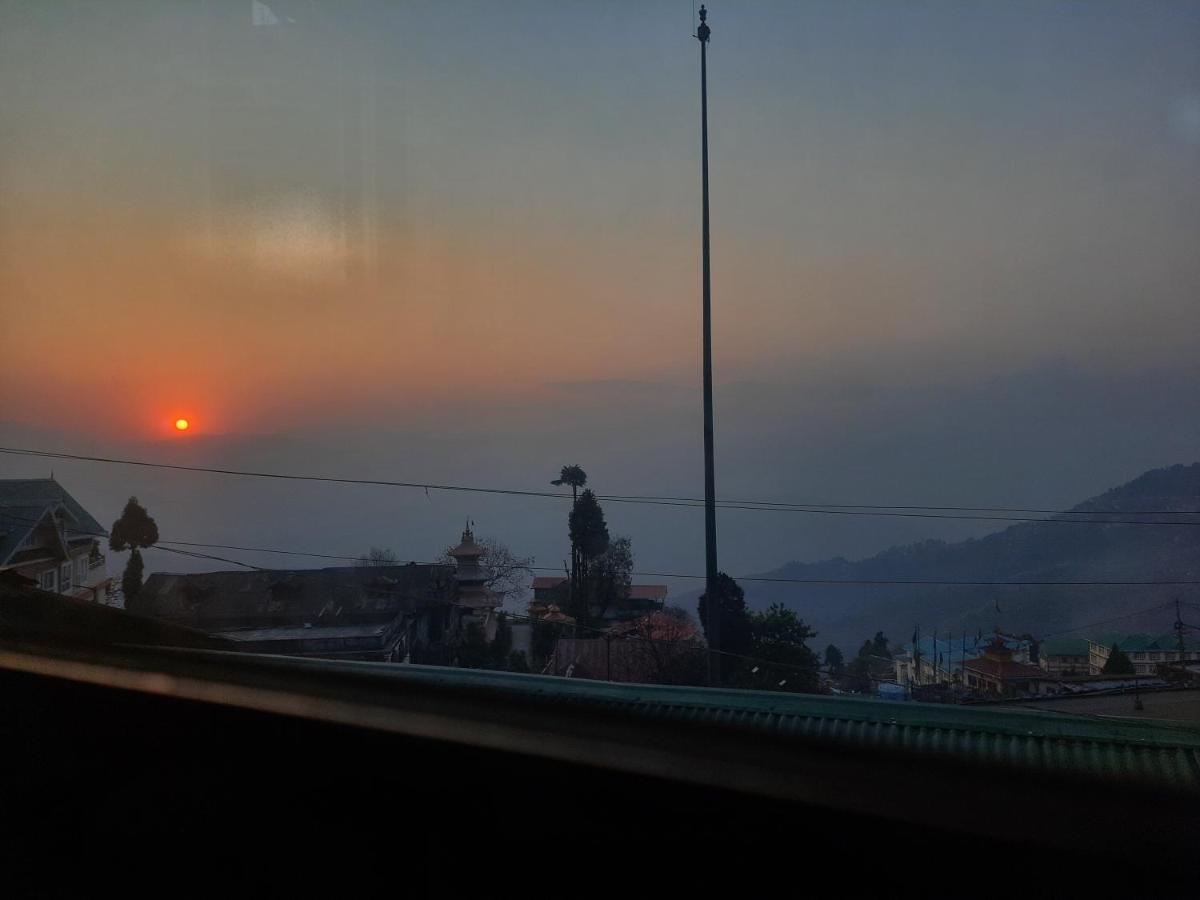 Neora Backpackers Hostel Darjeeling  Luaran gambar
